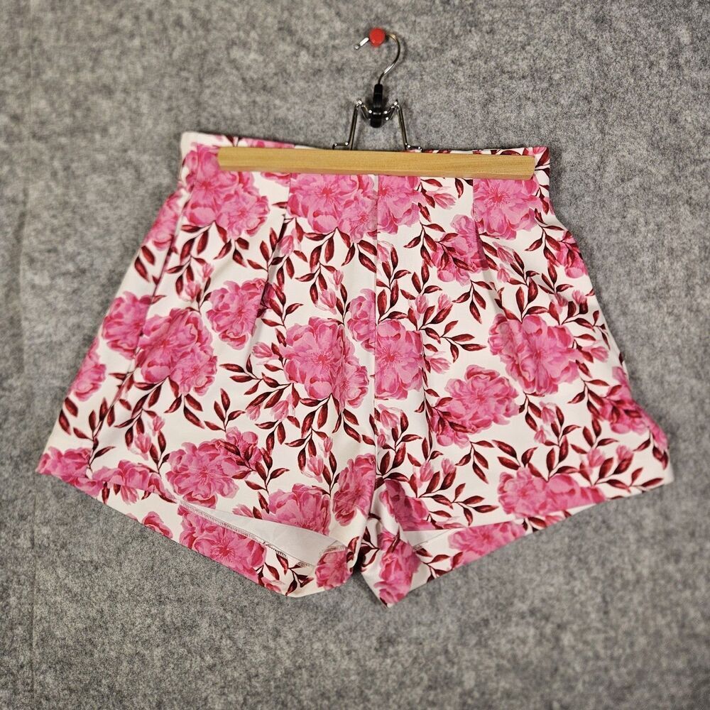 White Fox Boutique Sunshine On My Mind‎ Summer Blossom Floral Preppy Shorts Sz M